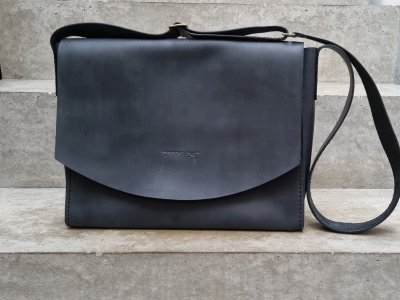 galerie/001 Taschen/005 Frank/resized/T0215 (2022-10-31) 01_small.jpg